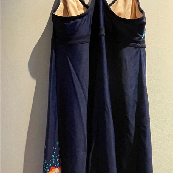 Women’s Navy & Floral Dress. - Picture 2 of 4